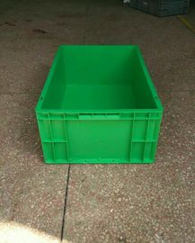 Virgin Polietilen Yeşil İstiflenebilir Plastik Saklama Kapları 600*400*230mm Standart Boyutlu Konveyör ve Ayırma Sistemi